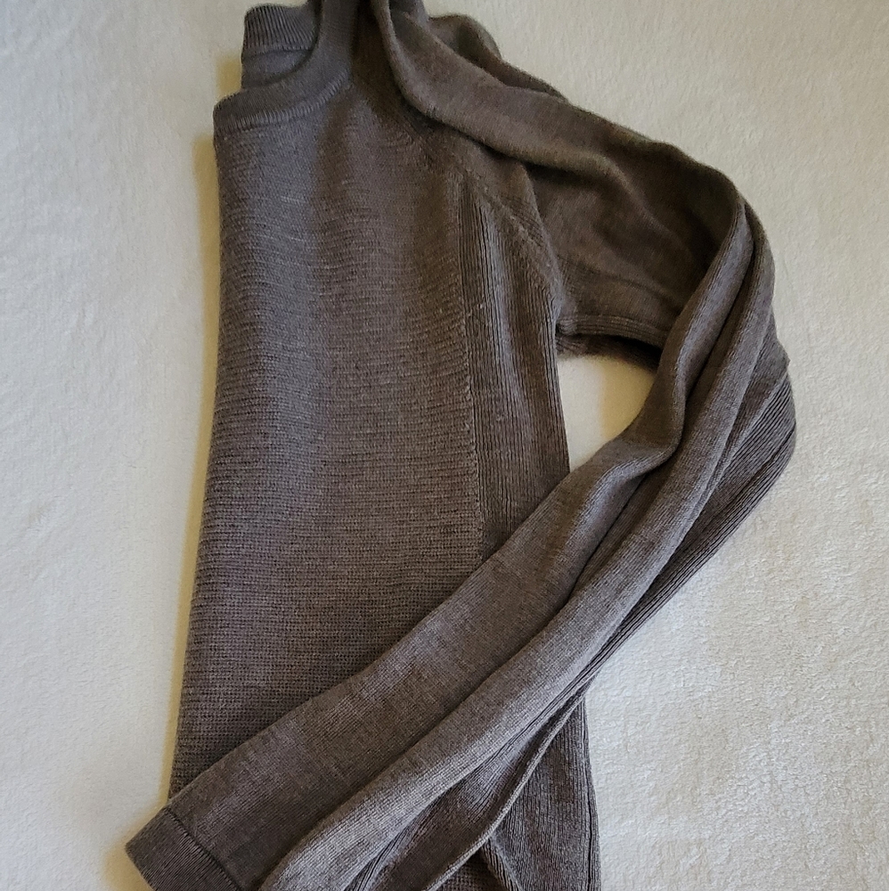 Lululemon Sweater - Picture 2 of 6